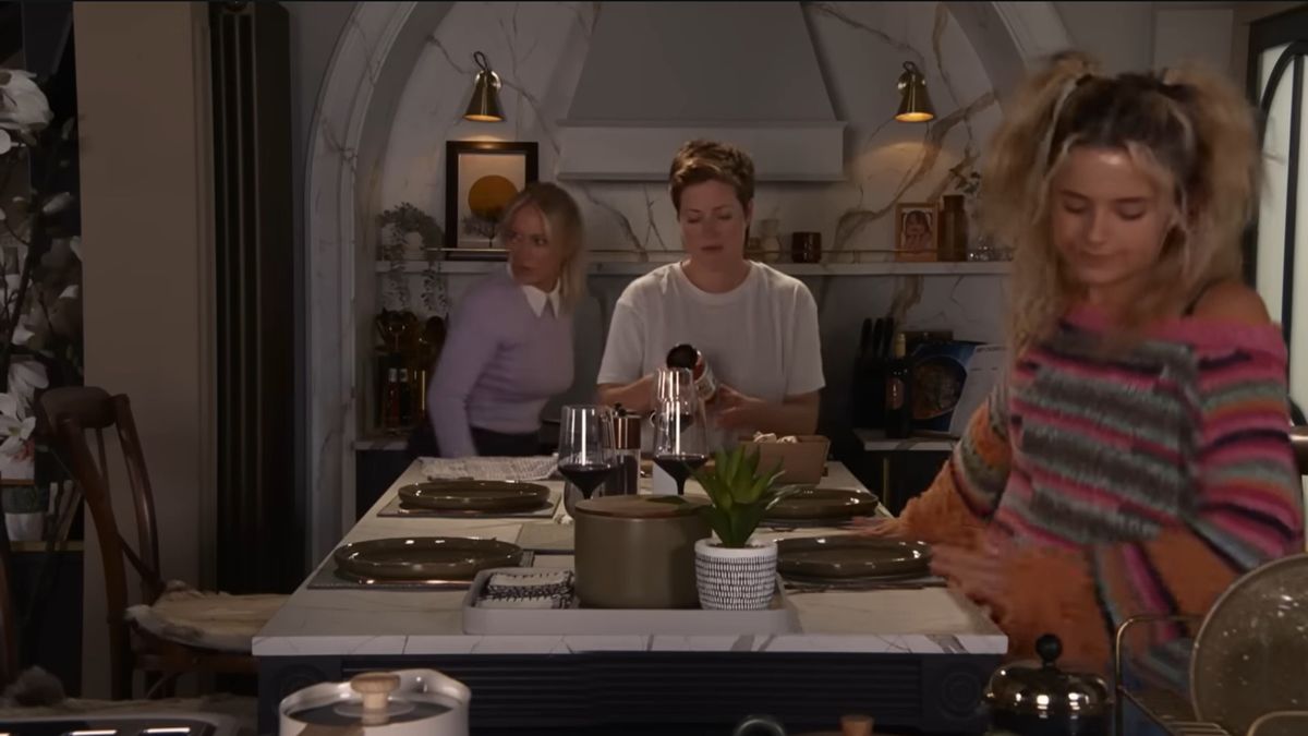 Coronation Street fans ‘rumble’ real Becky Swain as ‘last goodbyes’ uncovered