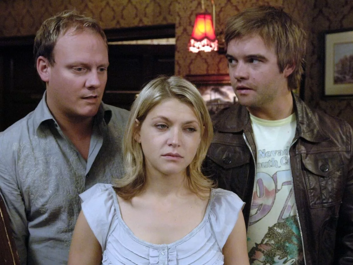 Coronation Street star returns after 13 years in concerning new Tim storyline